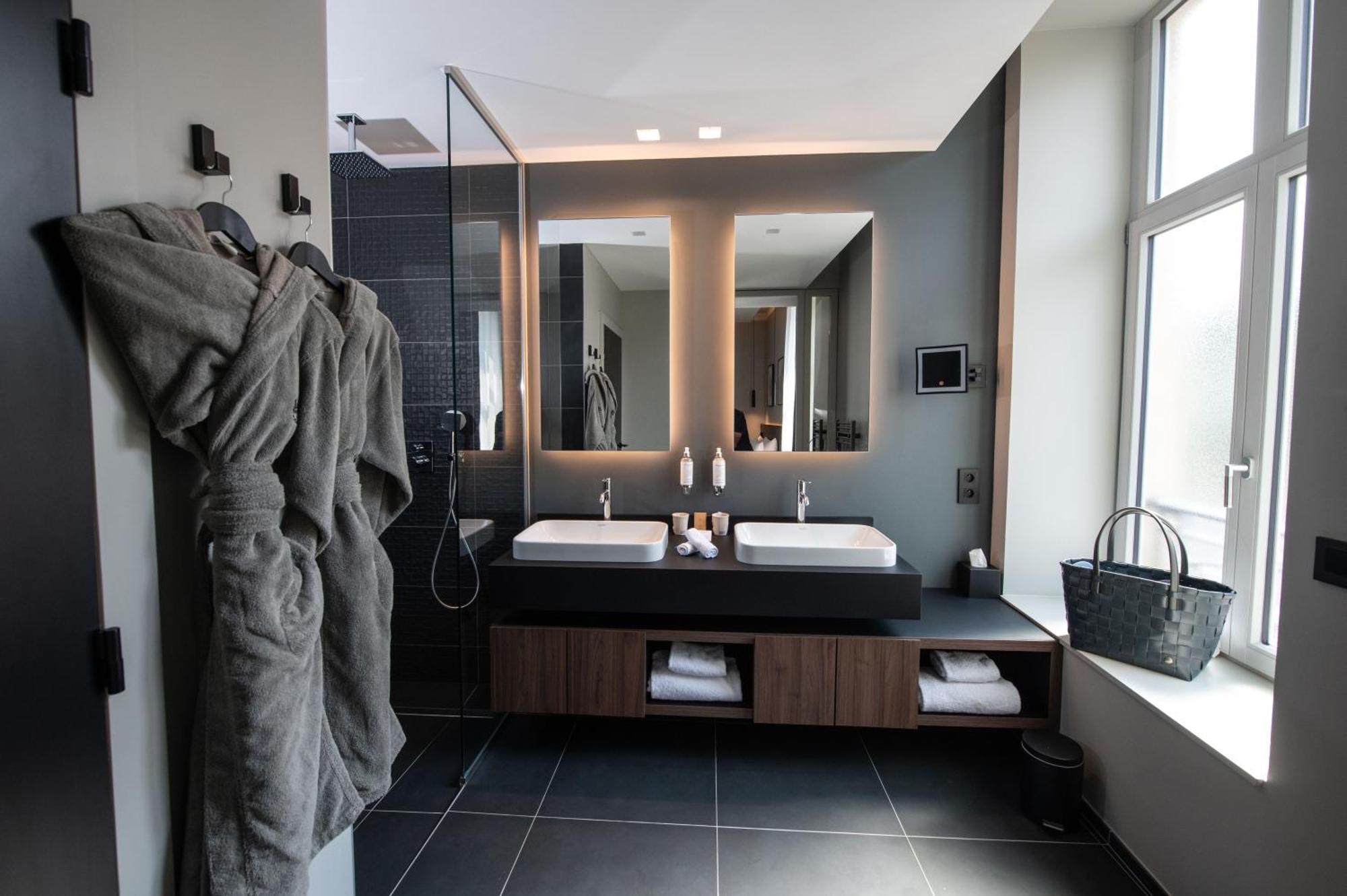 Best Western Premier Le Chapitre Hotel And Spa Remiremont Exterior foto