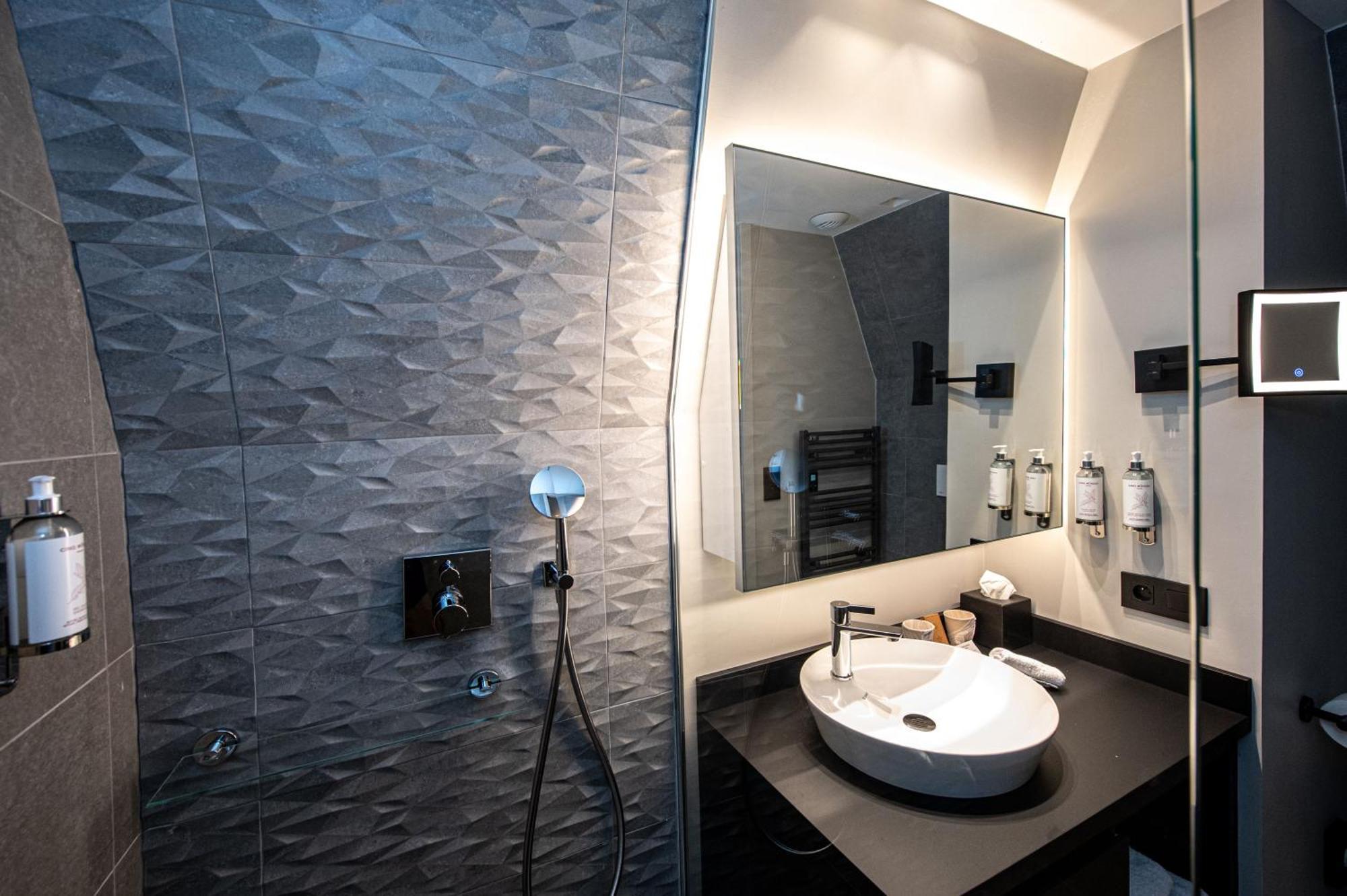 Best Western Premier Le Chapitre Hotel And Spa Remiremont Exterior foto